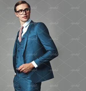 عکس مرد کت شلواری جنتلمن عینکی